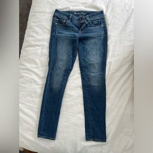 American Eagle Outfitters medium wash skinny jeans